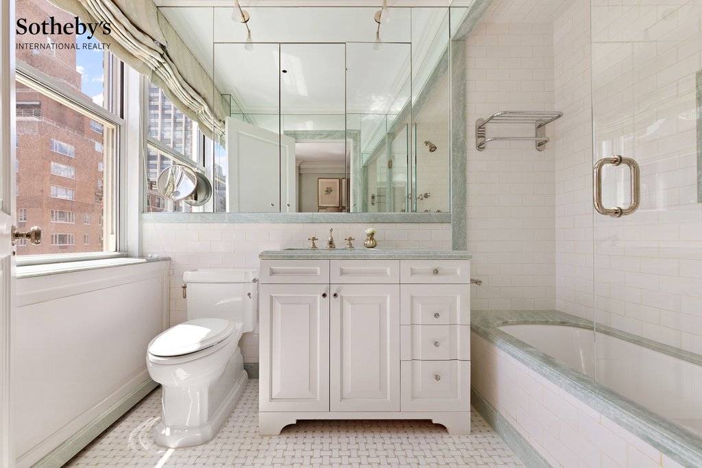 141 East 72nd Street, Unit 13 photo 17
