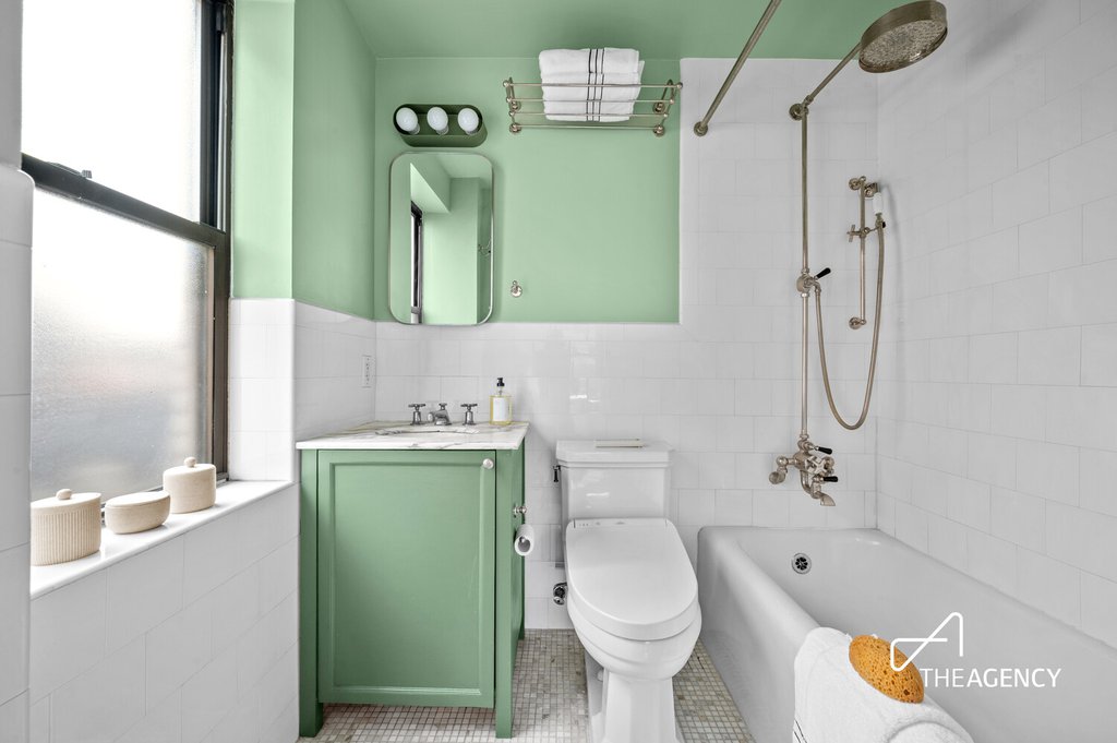 140 East 28th Street, Unit 7H photo 7
