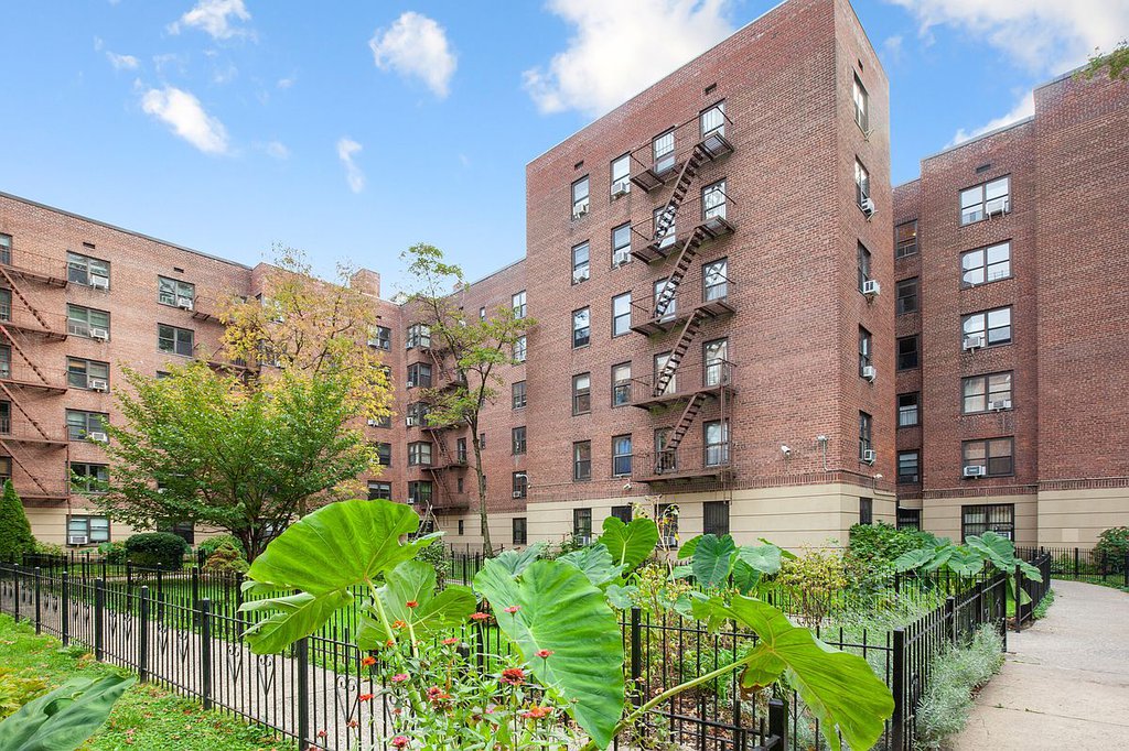 4489 Broadway, Unit 6C photo 9