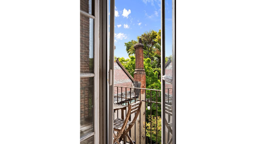 44 Remsen Street, Unit 10 photo 6