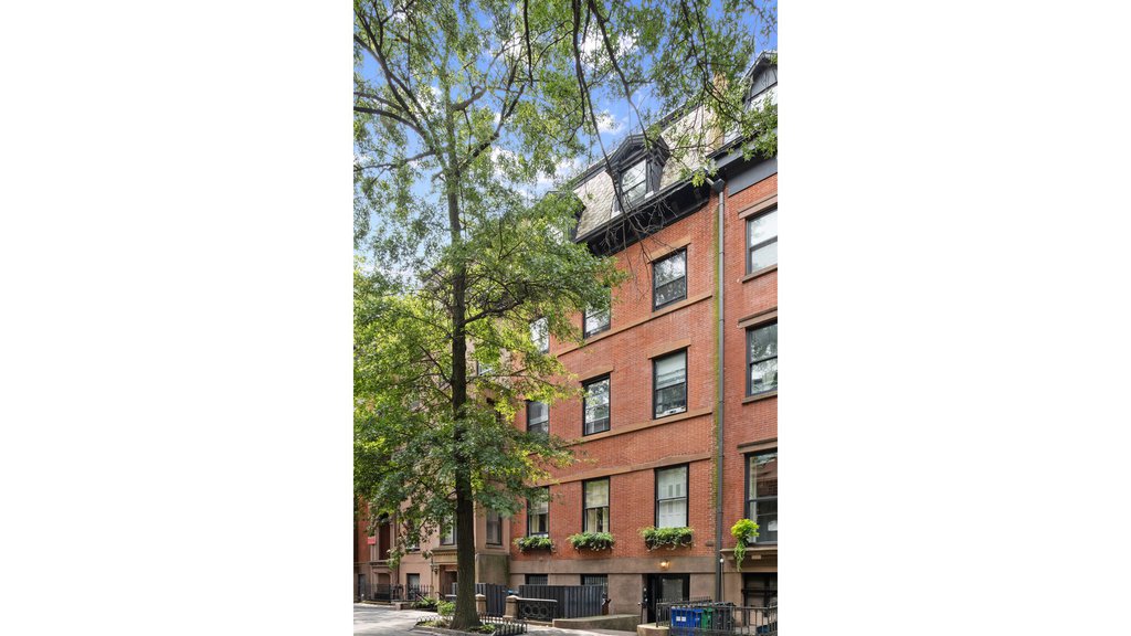44 Remsen Street, Unit 10 photo 10