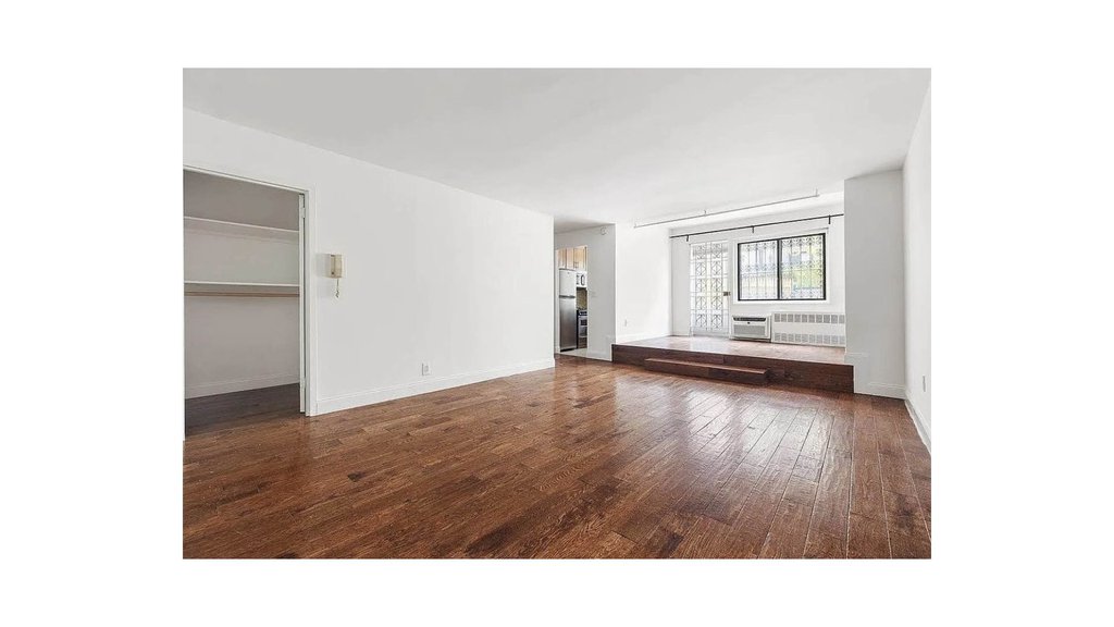 85 Eighth Avenue, Unit 1A