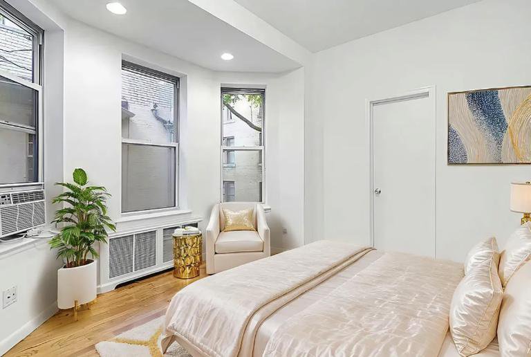 40 East 65th Street, Unit 4R photo 4
