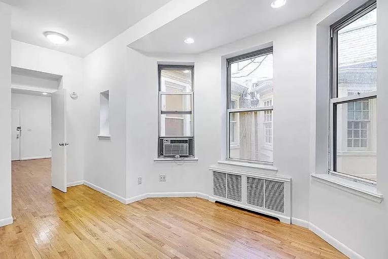40 East 65th Street, Unit 4R photo 6