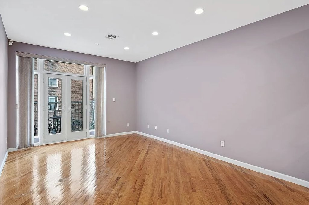 215 Parkville Avenue, Unit 3B photo 6