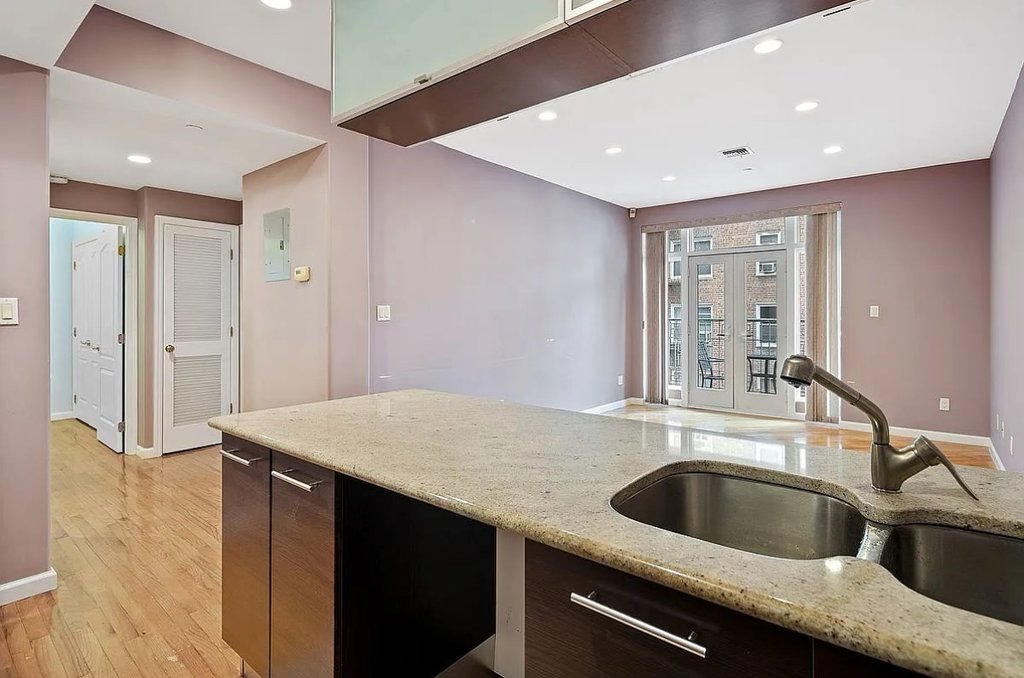 215 Parkville Avenue, Unit 3B photo 7