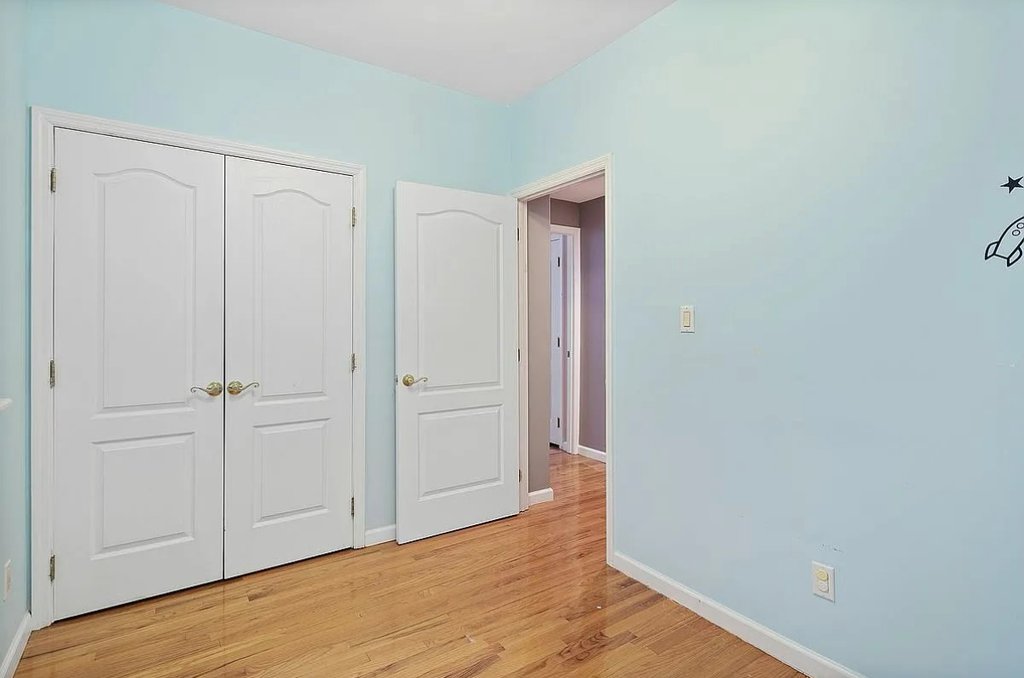 215 Parkville Avenue, Unit 3B photo 9