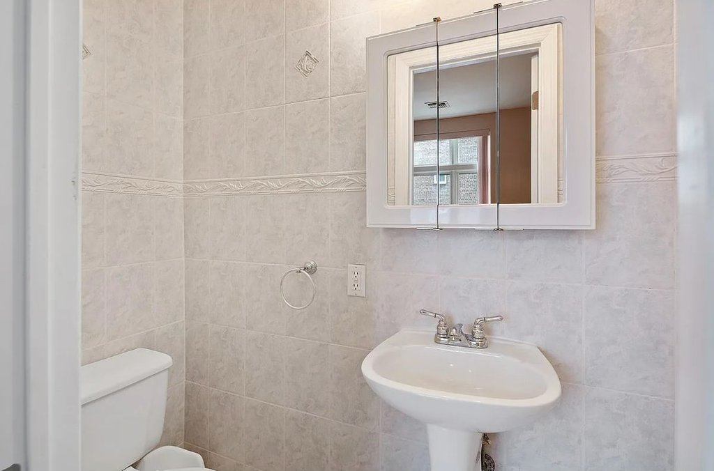 215 Parkville Avenue, Unit 3B photo 15