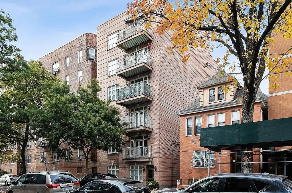 215 Parkville Avenue, Unit 3B photo 20