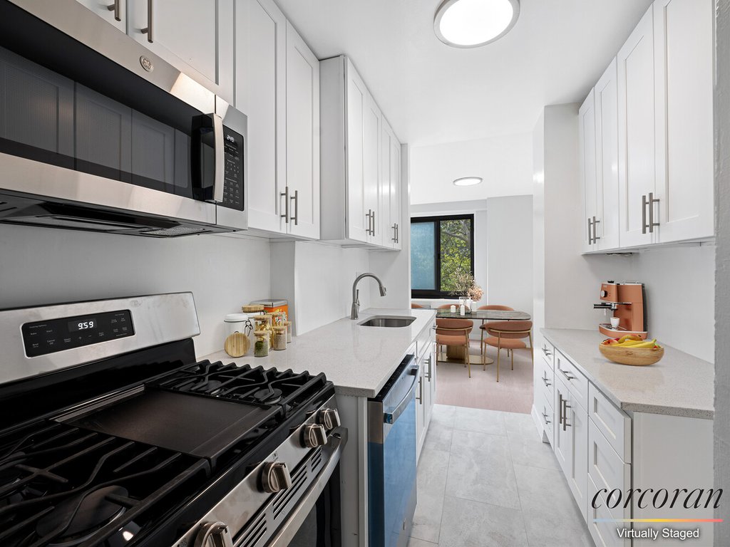 195 Willoughby Avenue, Unit 415 photo 4