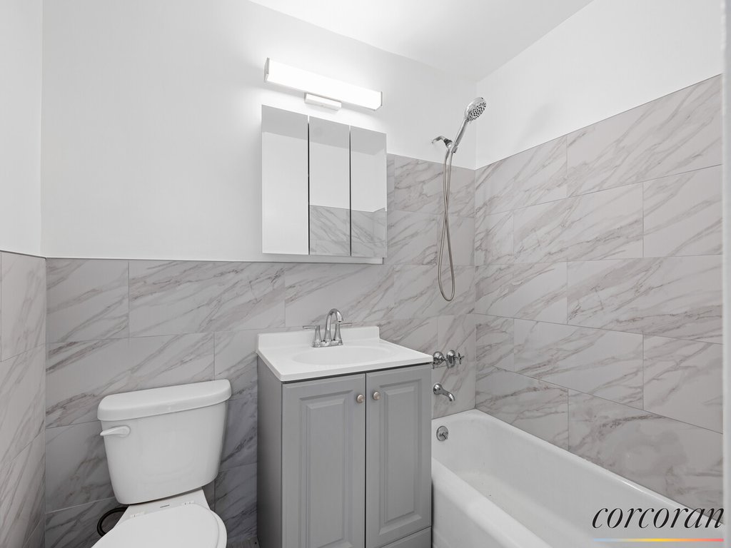 195 Willoughby Avenue, Unit 415 photo 6