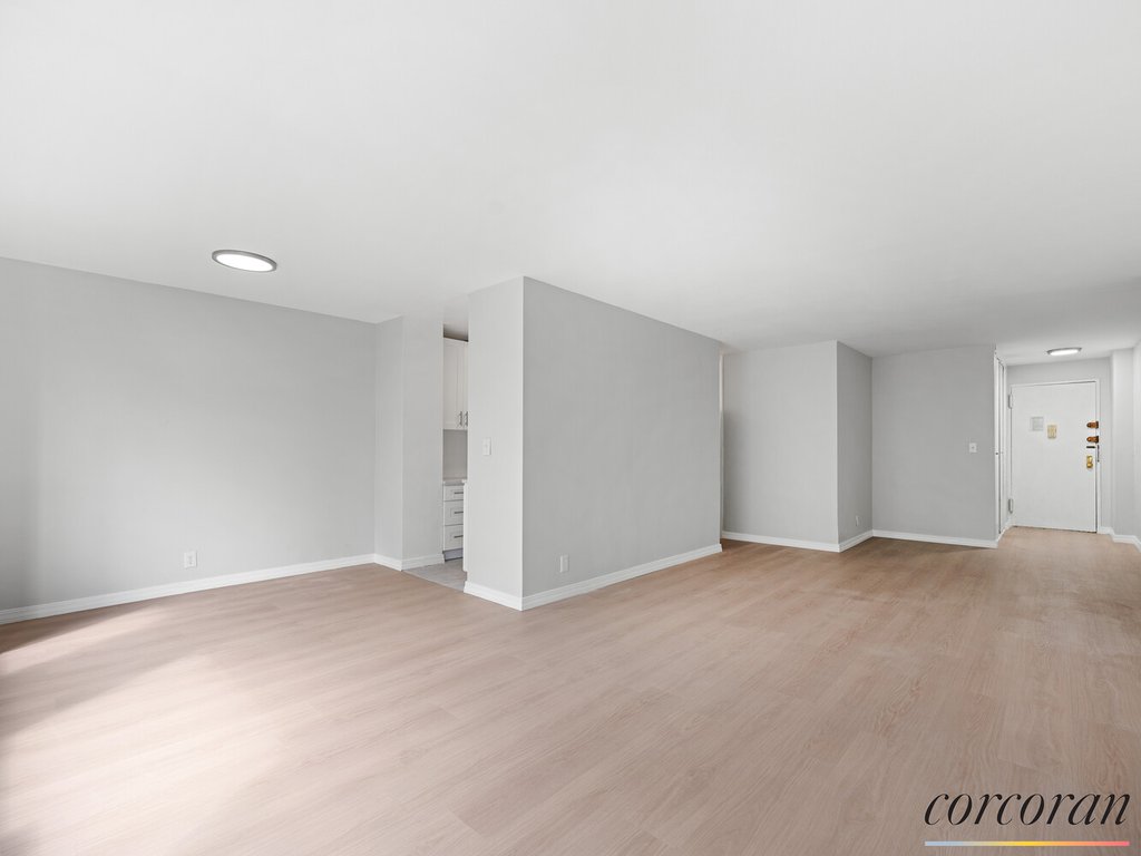 195 Willoughby Avenue, Unit 415 photo 8