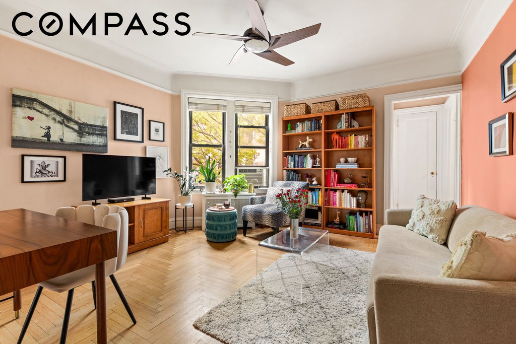 305 East 88th Street, Unit 6D
