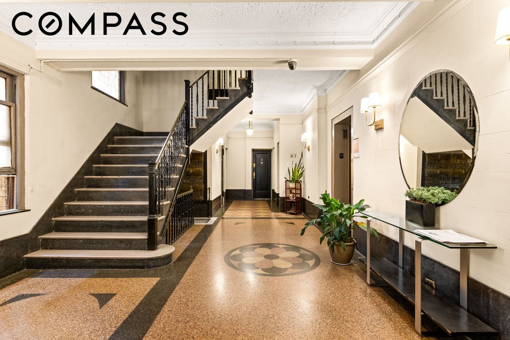 305 East 88th Street, Unit 6D photo 6
