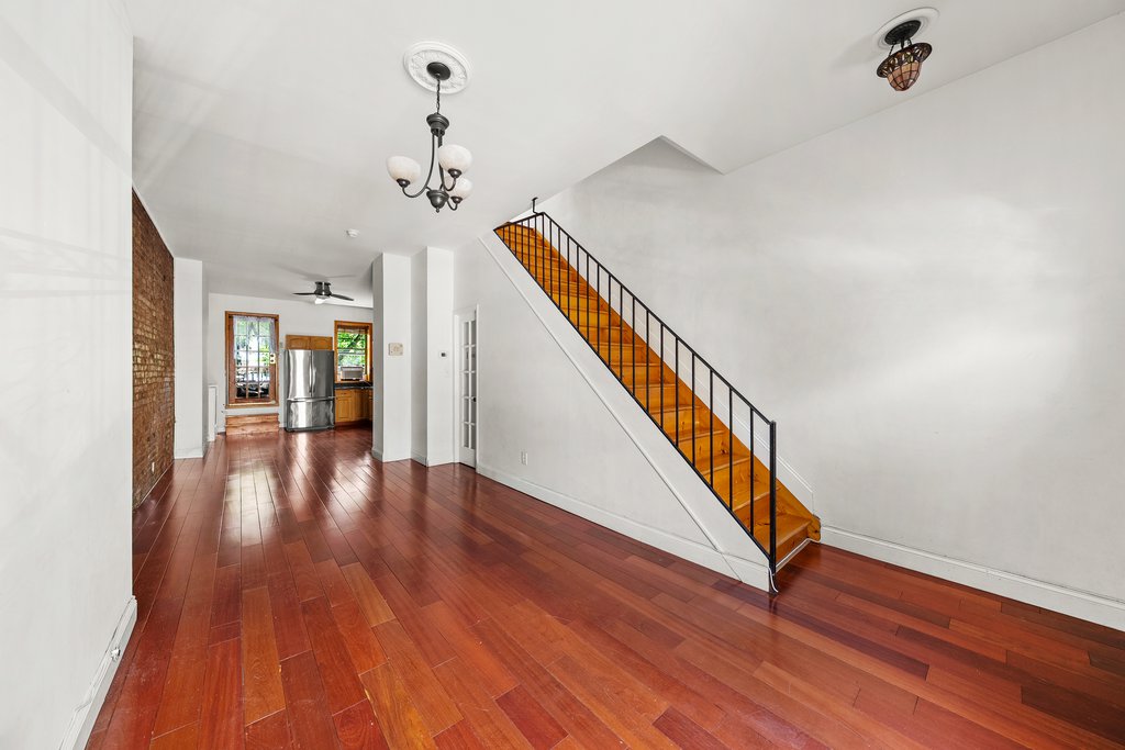432 Sackett Street – For Sale photo 2
