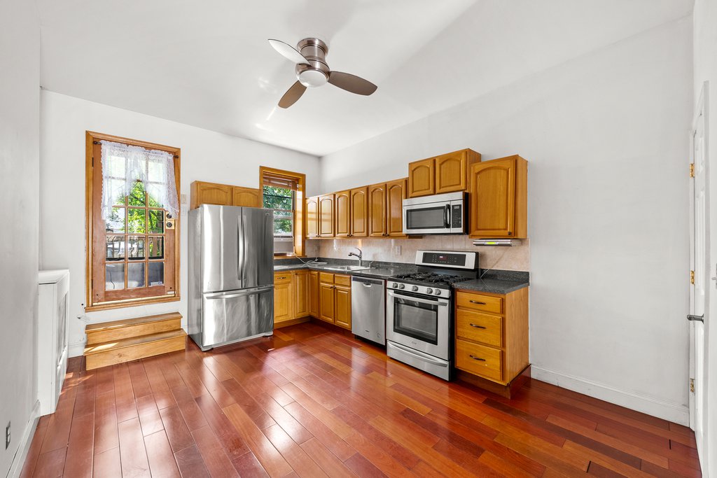 432 Sackett Street – For Sale photo 5