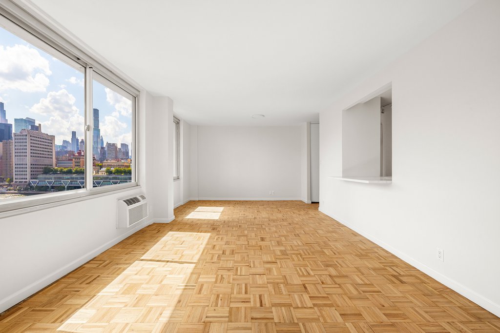 555 Main Street, Unit 1408 photo 4