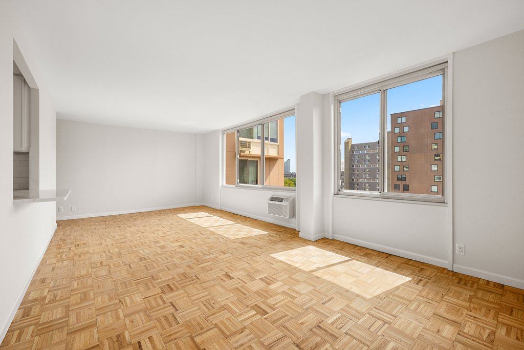 555 Main Street, Unit 1408 photo 5