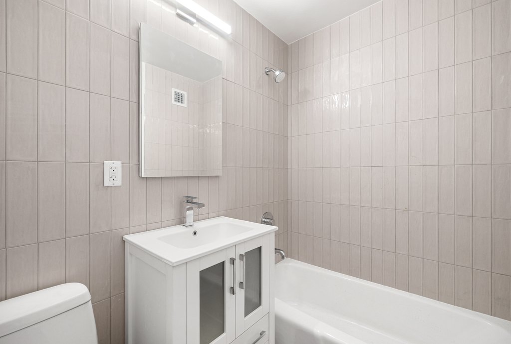 555 Main Street, Unit 1408 photo 11