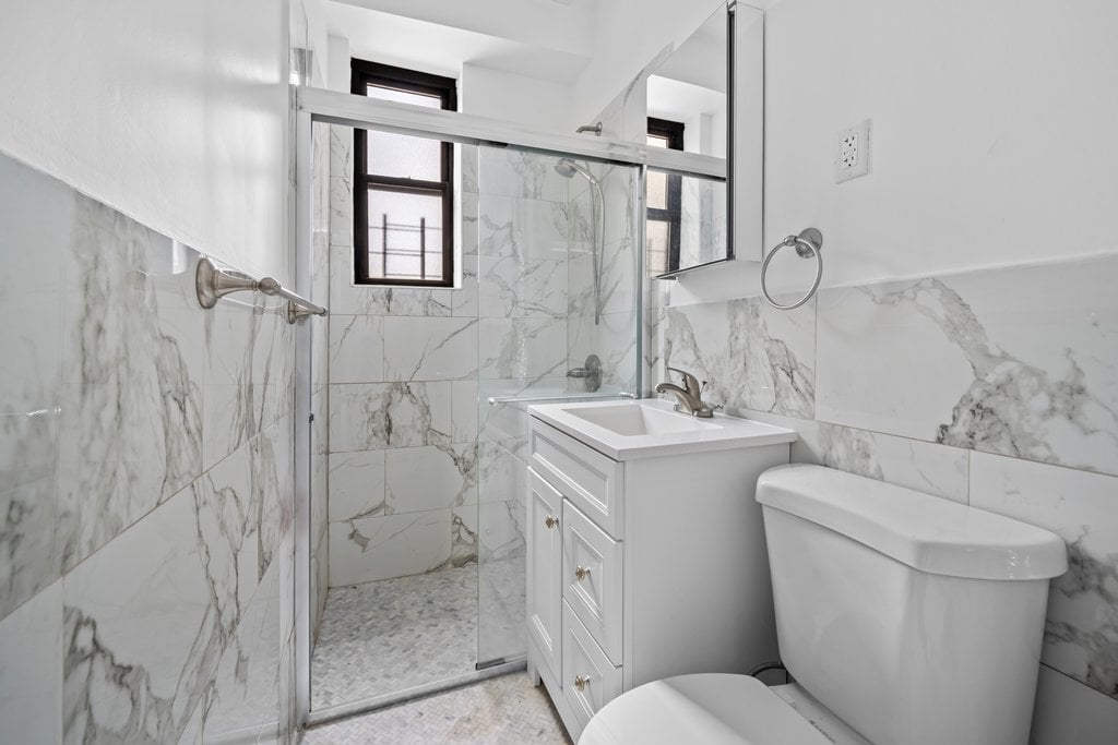 345 Bedford Avenue, Unit F4 photo 4