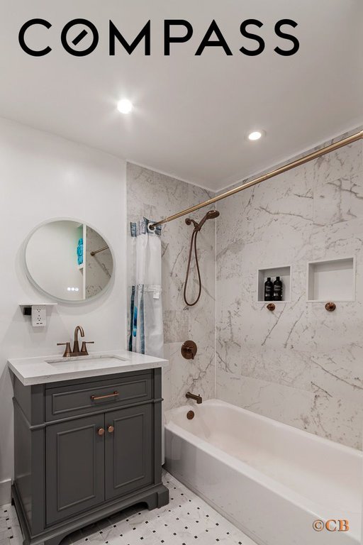 1294 Saint Marks Avenue, Unit 3 photo 6