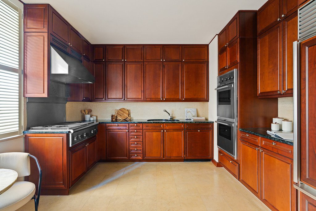 515 Park Avenue, Unit 4B photo 10