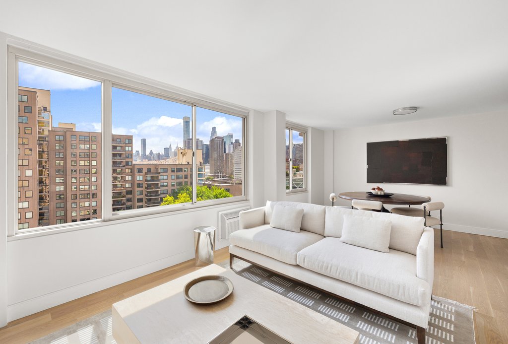 555 Main Street, Unit 801 photo 3