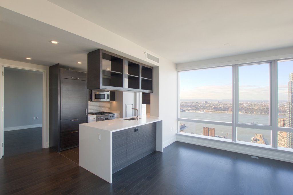 555 Tenth Avenue, Unit 51N