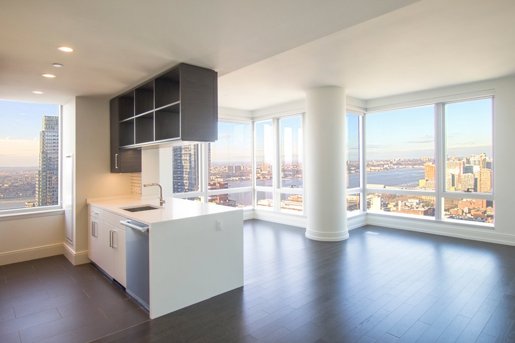 555 Tenth Avenue, Unit 51N photo 2