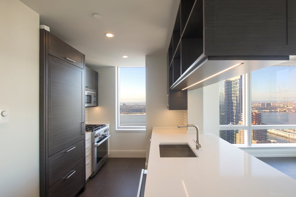 555 Tenth Avenue, Unit 51N photo 4