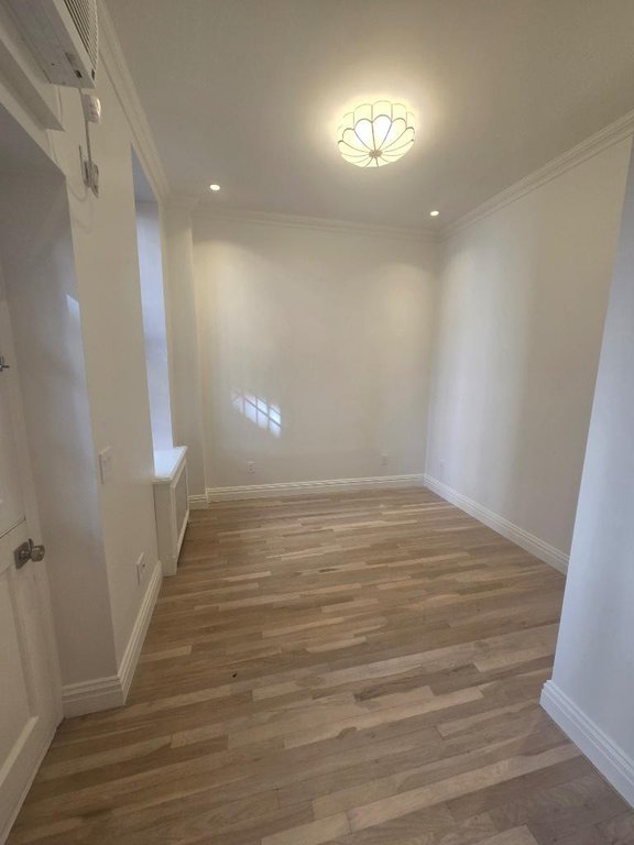 245 East 62nd Street, Unit 4 photo 5