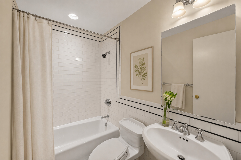 203 East 13th Street, Unit PH4CD photo 18