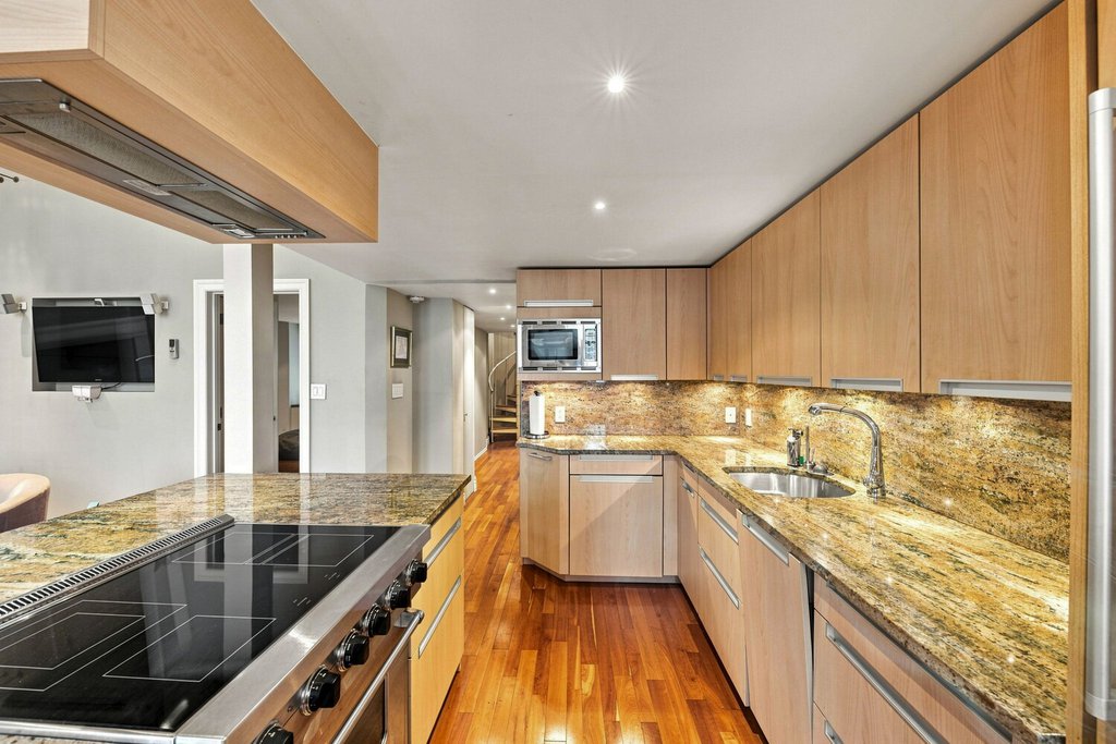 32 West 40th Street, Unit 10E photo 3