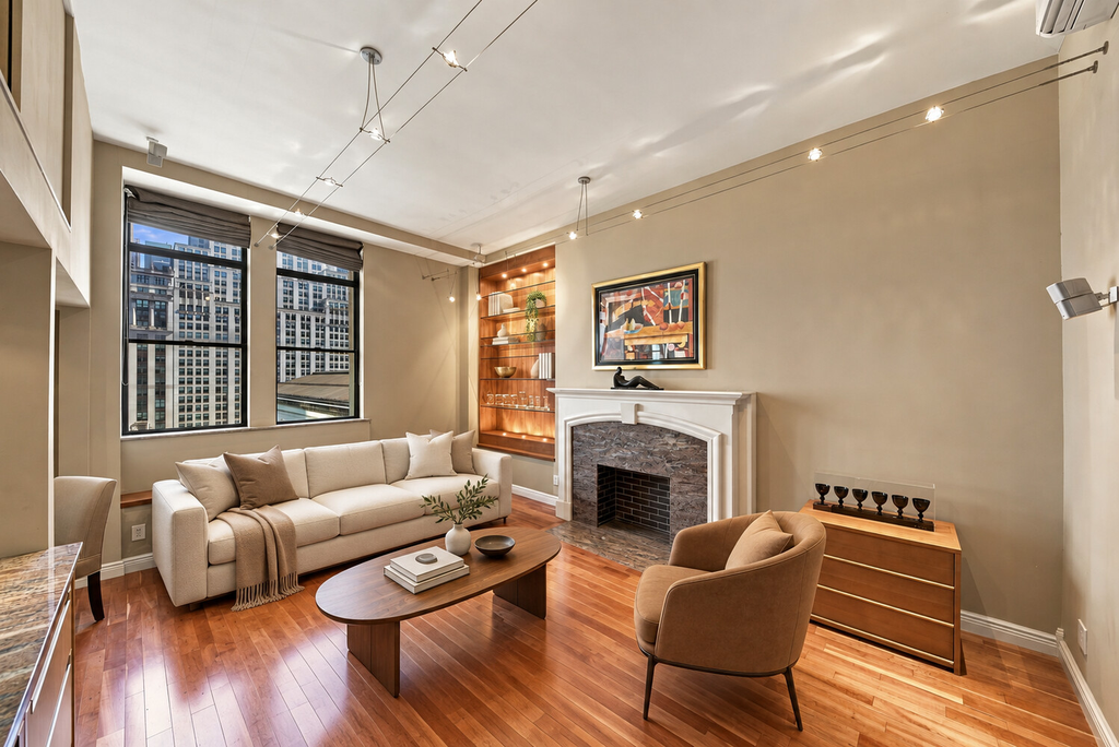 32 West 40th Street, Unit 10E