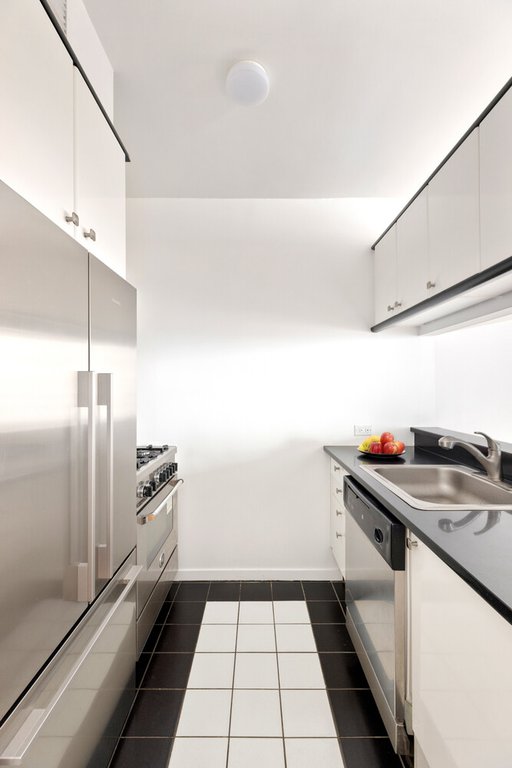 150 West 56th Street, Unit 4606 photo 5