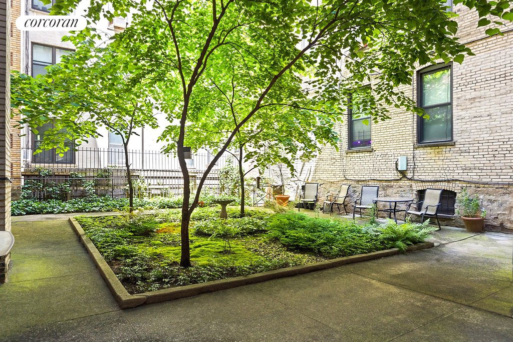 125 Eastern Parkway, Unit 4F photo 13