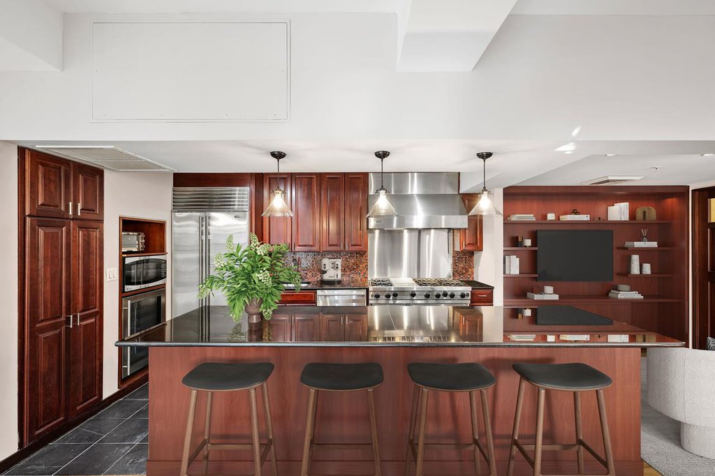 202 Spring Street, Unit 3 photo 5