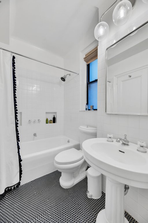 175 East 79th Street, Unit 12D photo 7