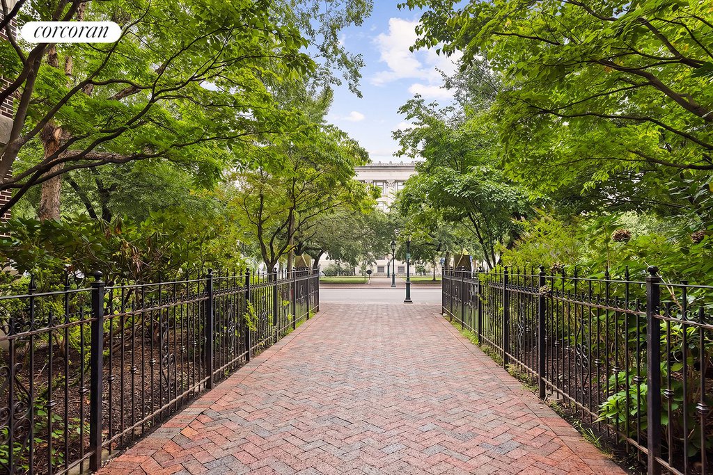 255 Eastern Parkway, Unit A6 photo 19