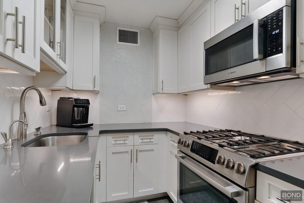 102-30 66th Road, Unit 4A photo 5