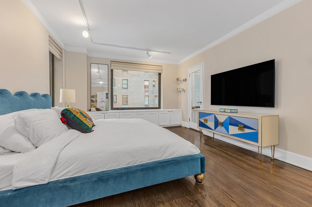 50 East 72nd Street, Unit 7B photo 7
