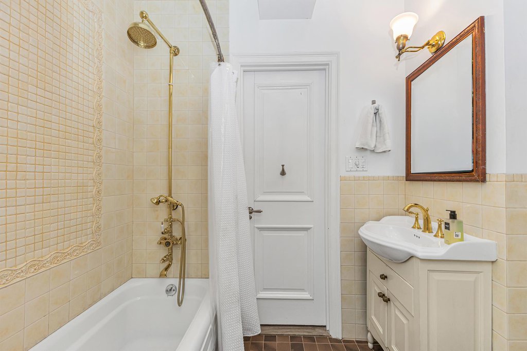 50 East 72nd Street, Unit 7B photo 8