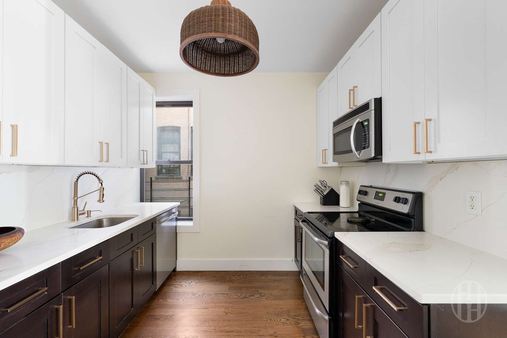 41 Clarkson Avenue, Unit 2F photo 6