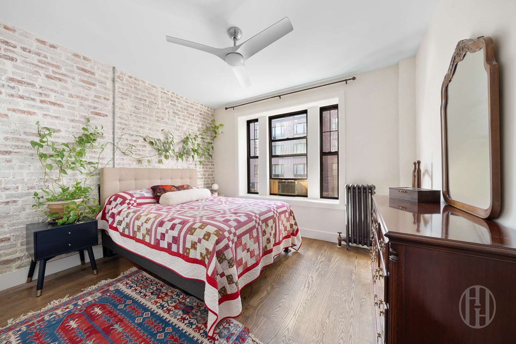 41 Clarkson Avenue, Unit 2F photo 9