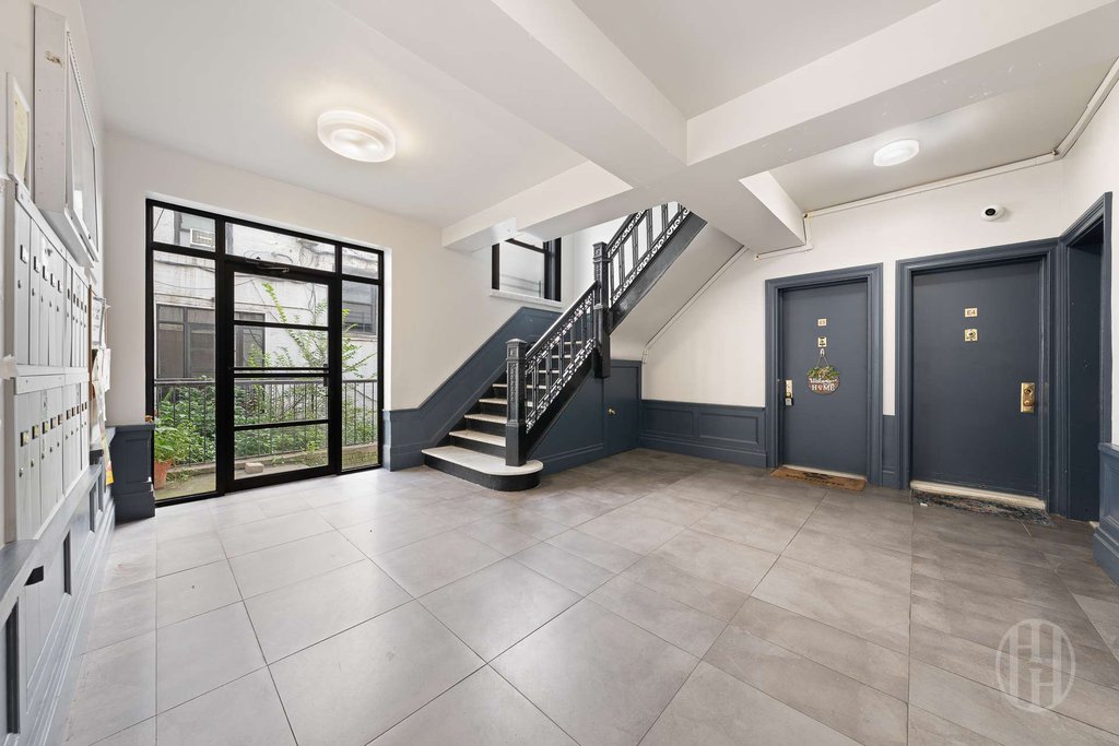41 Clarkson Avenue, Unit 2F photo 12