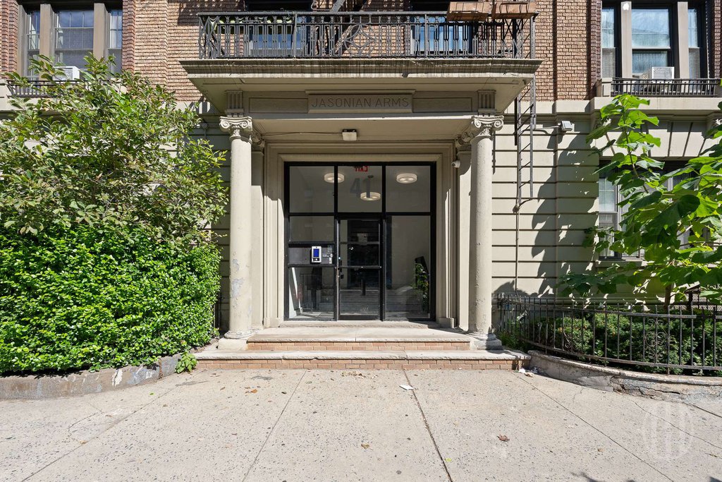 41 Clarkson Avenue, Unit 2F photo 13