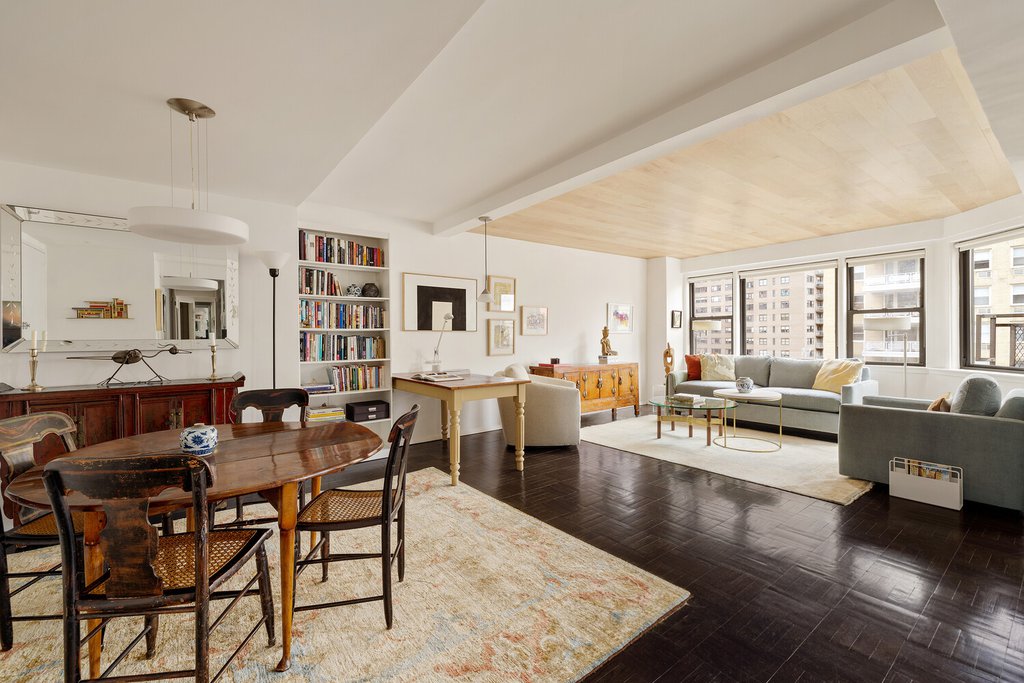 55 East 9th Street, Unit 10G photo 2