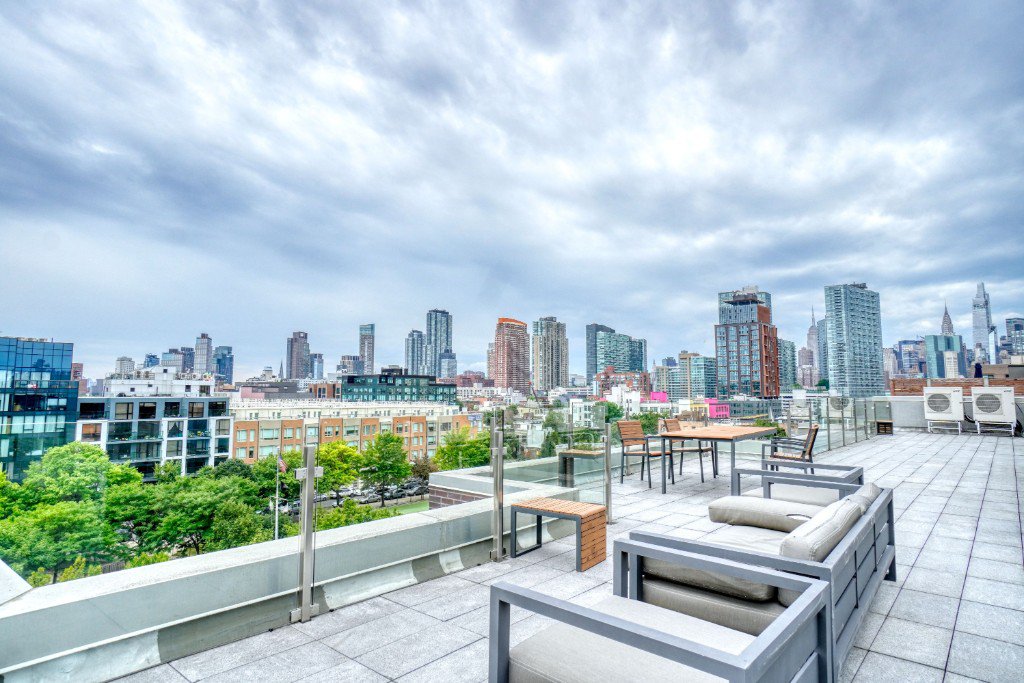 11-35 45th Avenue, Unit 3H photo 14