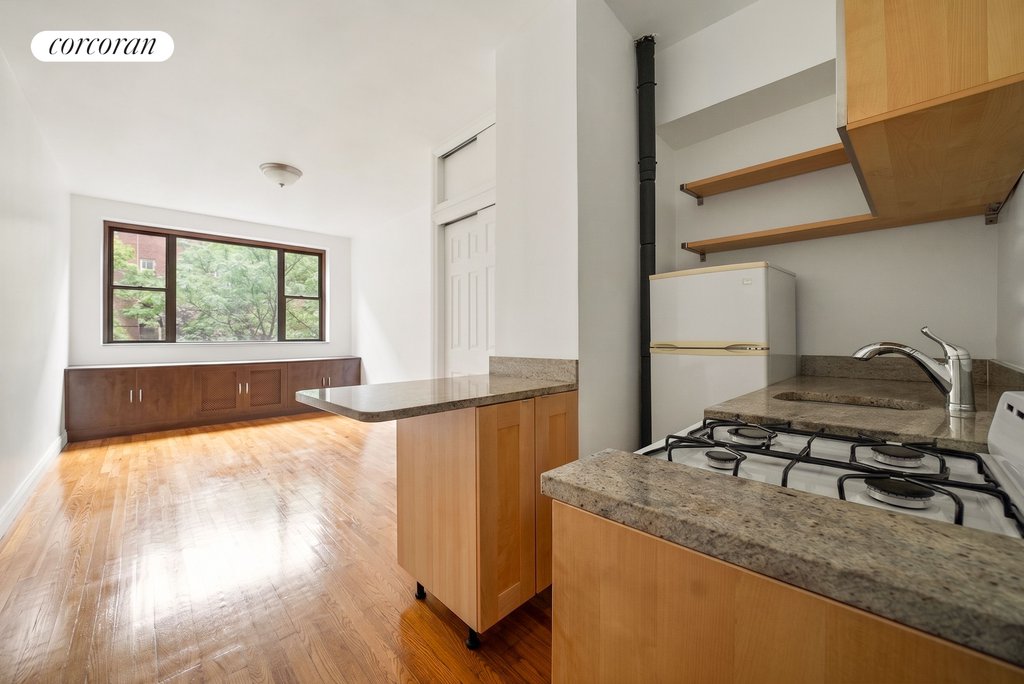 142 Hicks Street, Unit 3B photo 4