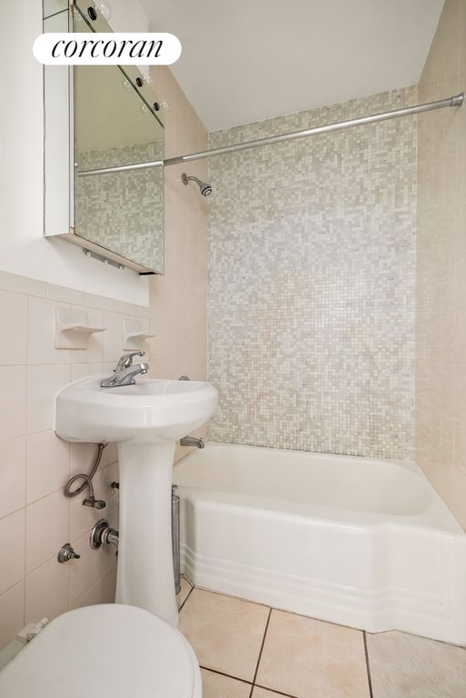 142 Hicks Street, Unit 3B photo 5